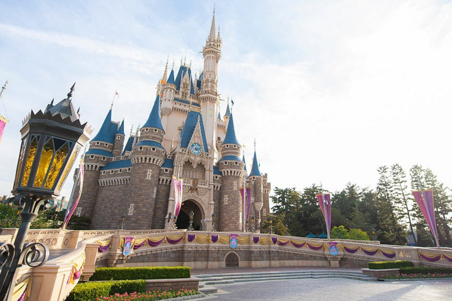 Le château du parc Tokyo Disneyland à Tokyo au Japon