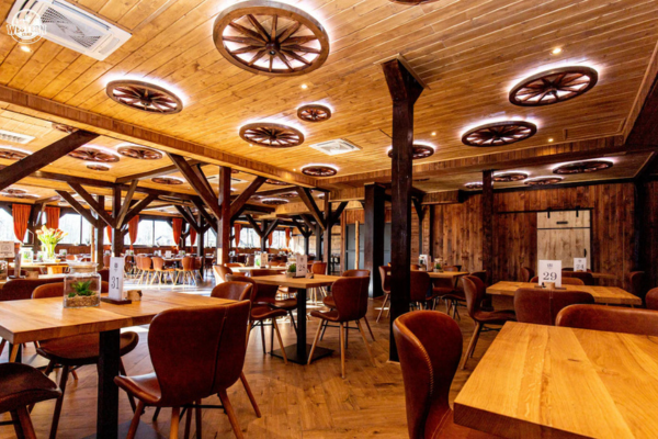 Western Camp Resort à Energylandia en Pologne