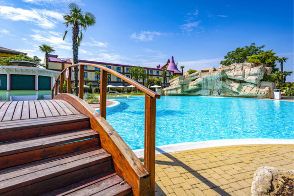 Piscine du Gardaland Magic Hotel à Gardaland en Italie