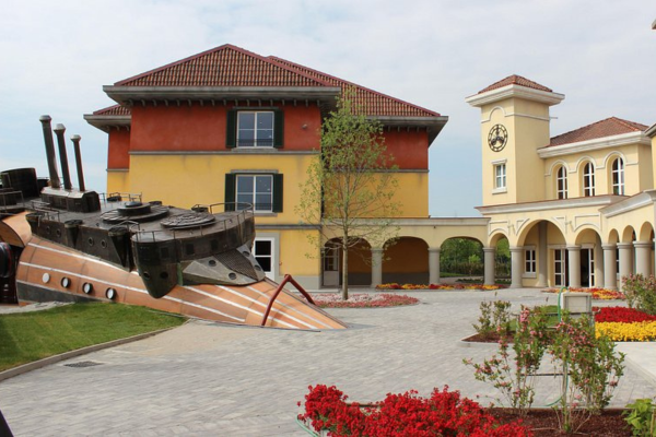 Gardaland Adventure Hotel